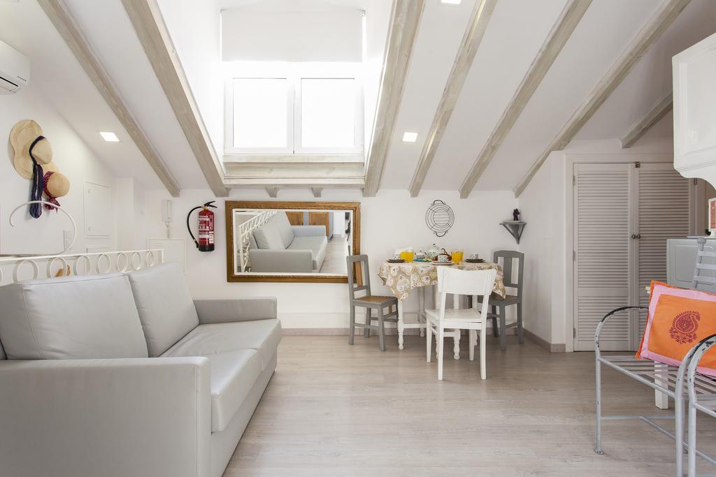 Joivy Alfama 35 Apartments Lisbon Exterior photo